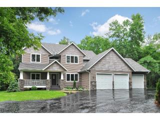 211 Xenium Ln, Hopkins, MN 55305-1025