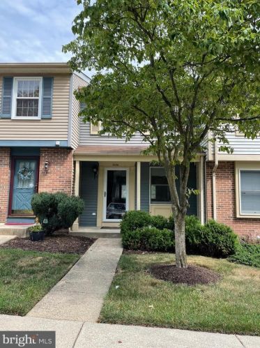 1628 Devil Ln, Woodbridge, VA 22192-2829