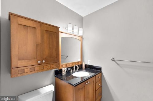 15025 Snowden Dr, Silver Spring MD 20905-5663 exterior