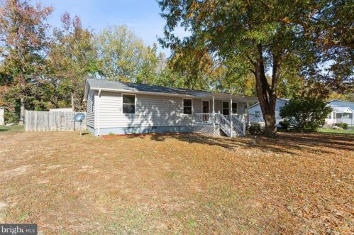 5517 Larch St, Fredericksburg, VA 22407-1209