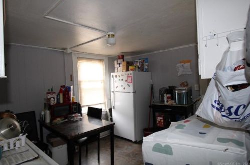 183 Elizabeth St, Derby CT  06418-1814 exterior