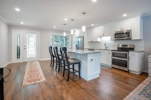 7285 Maple Dr, Aurora, CO 80226-2027