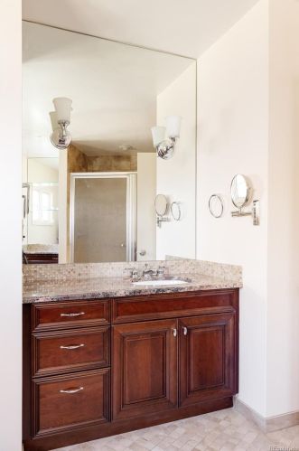 3360 Columbine Cir, Englewood CO 80113-7605 exterior