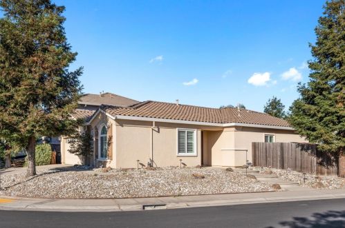 10277 Shoech Way, Elk Grove, CA 95757-3521
