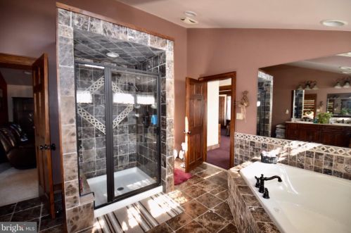 701 Rutt Rd, Bangor PA 18013-9602 exterior