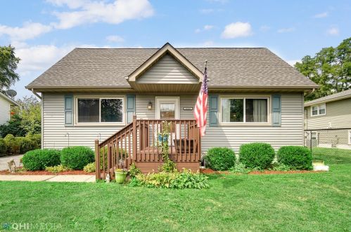 6122 Wisconsin St, Hobart, IN 46342-6428