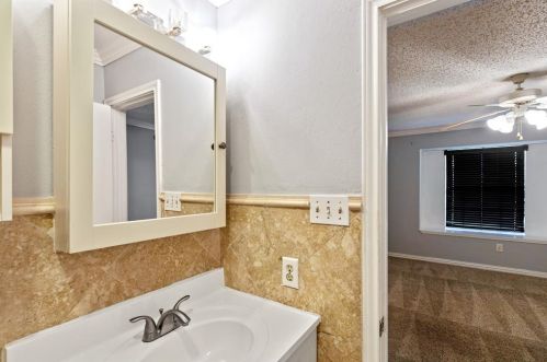 1214 High Vly Dr, Garland TX 75041-2050 exterior