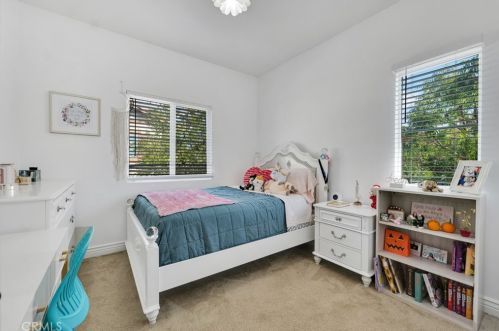 2726 Night Jasmine Dr, Simi Valley CA  93065-1545 exterior