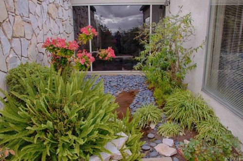 11491 Plantero Dr, Santa Ana CA 92705-3108 exterior