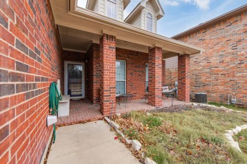 2713 Bull Shoals Dr, Fort Worth, TX 76131-2070