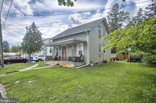102 44th St, Harrisburg, PA 17111-2621