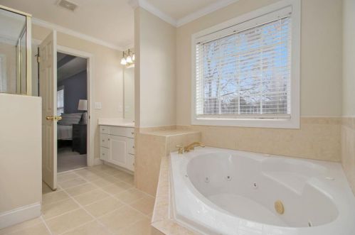 1001 Mccoy Dr, Conyers GA  30094-3602 exterior