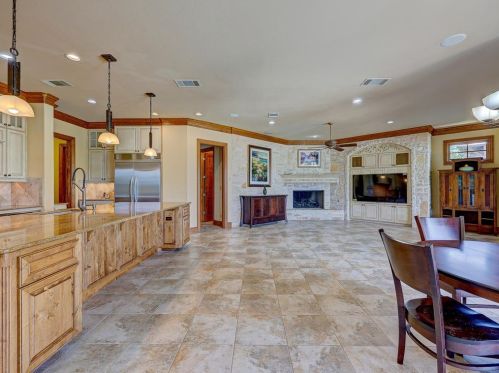 8708 Capehart Cv, Austin TX  78733-3260 exterior