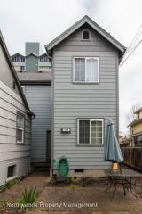 1379 Lincoln Aly, Eugene OR  97401-3965 exterior