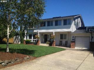 1140 Ash St, Barlow, OR 97013-2622