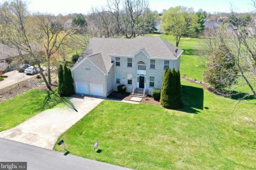 61 Augusta Ct, Charles Town, WV 25414-3883