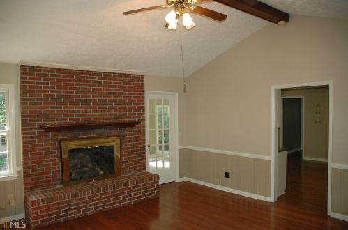 106 View Pointe Dr, Lagrange, GA 30241-9193