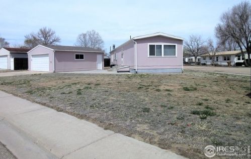 117 Crest Dr, Fort Morgan, CO 80705-4842