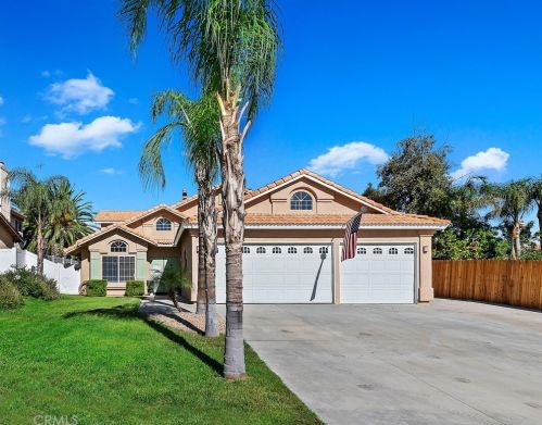 8517 Rosemary Dr, Riverside CA  92508-2921 exterior