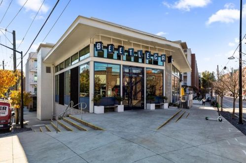 206 Montag Cir, Atlanta GA  30307-5504 exterior