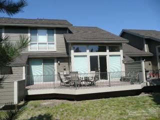 1321 Highland View Loop, Eagle Crest, OR 97756-7412