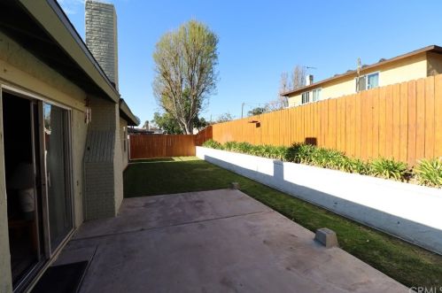 3543 Gwinnett Dr, Riverside, CA 92503-5012
