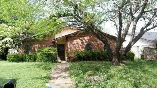 2709 Charter Oak Dr, Plano TX  75074-2963 exterior