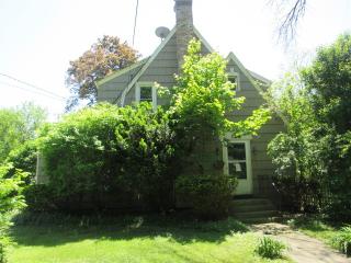 124 Madison Ave, Wheaton, IL 60187-4159