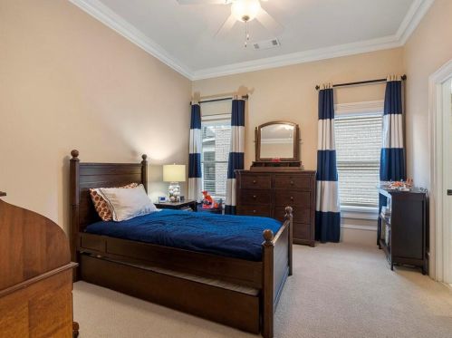 1607 Grant Dr, Atlanta GA  30319-3589 exterior