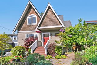 7355 19th Ave, Seattle WA  98115-5705 exterior