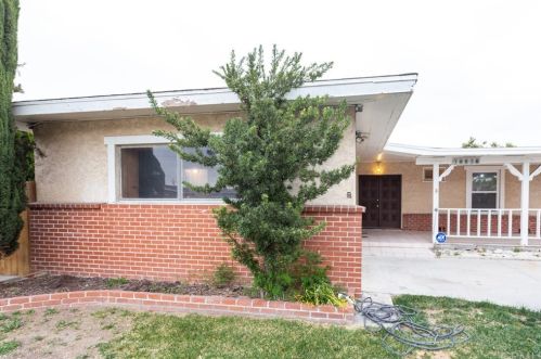 10518 Newville Ave, Downey, CA 90241-3043