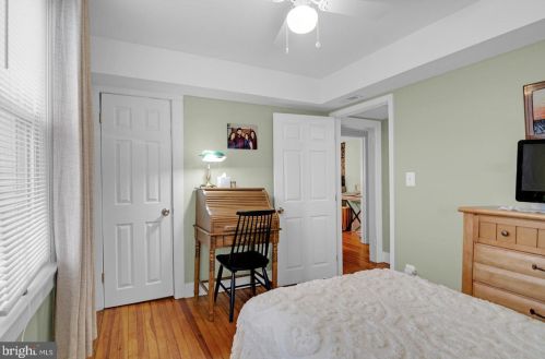 525 Park Blvd, Haddonfield NJ  08033-2938 exterior