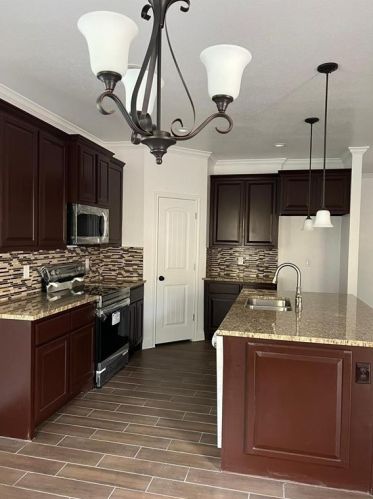 2735 17 St, Fort Worth TX  76106-5009 exterior