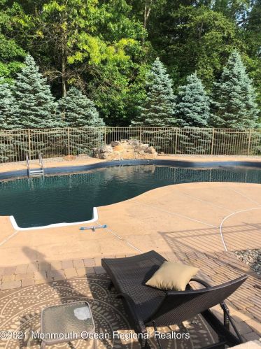 343 Murray Dr, Jackson Twp, NJ 08527-1180