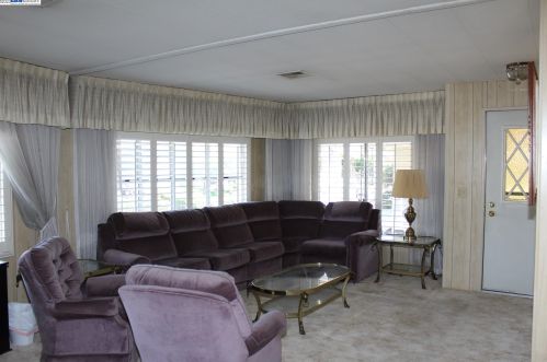 29353 Providence Way, Hayward, CA 94544-6414