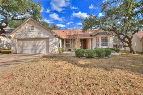 106 Six Flags Dr, Georgetown, TX 78633-4548