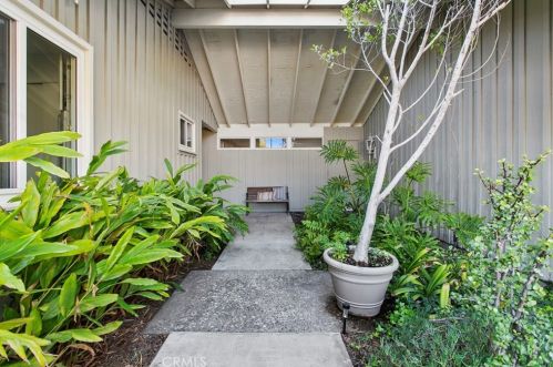 13301 Sussex Pl, Santa Ana, CA 92705-2153