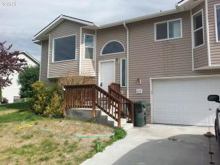 615 Montana Ave, Hermiston, OR 97838-1387