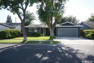 2883 Wainwright Ave, Merced, CA 95340-2455