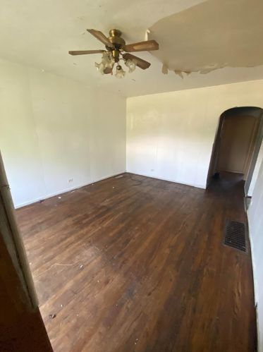 917 Kenwood St, Hammond, IN 46320-2516