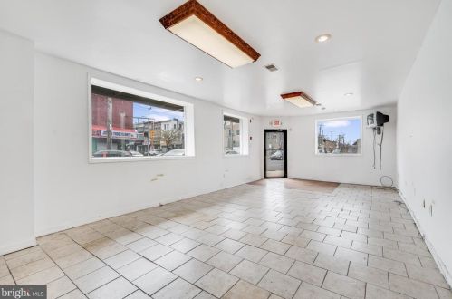 101 52nd St, Philadelphia, PA 19139-3407