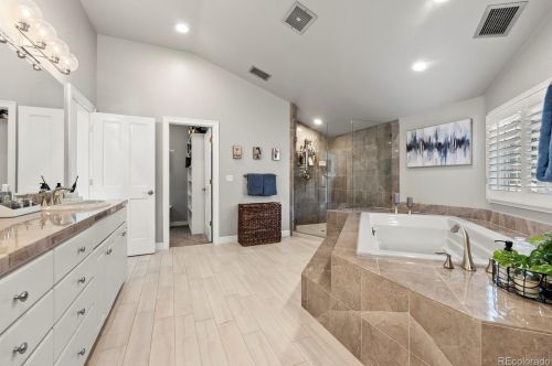 49 Cherry Hl Farm Dr, Englewood CO 80113-7169 exterior