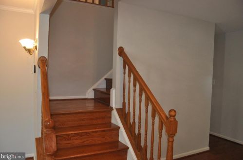 2706 Reign St, Herndon VA  20171-2465 exterior