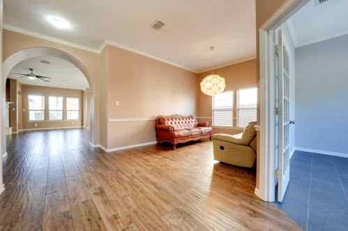 7519 Forest Ridge Trl, Garland TX  75048-6622 exterior