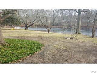 230 Alma Dr, Fairfield, CT 06824-2922