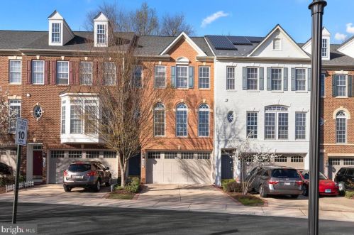 626 Seaton Square Dr, Silver Spring, MD 20901-4500