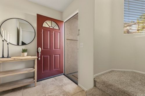 7748 Portofino Ave, Anaheim, CA 92808-1568