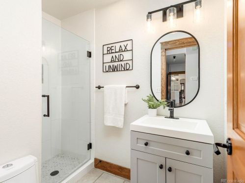 27946 Meadowlark Dr, Denver CO  80401-9747 exterior