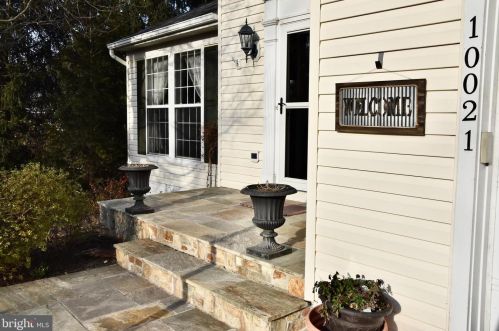 10021 Spindle Foot Ct, Bristow, VA 20136-1932