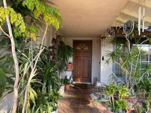 6268 Parkhurst Dr, Santa Barbara, CA 93117-1624